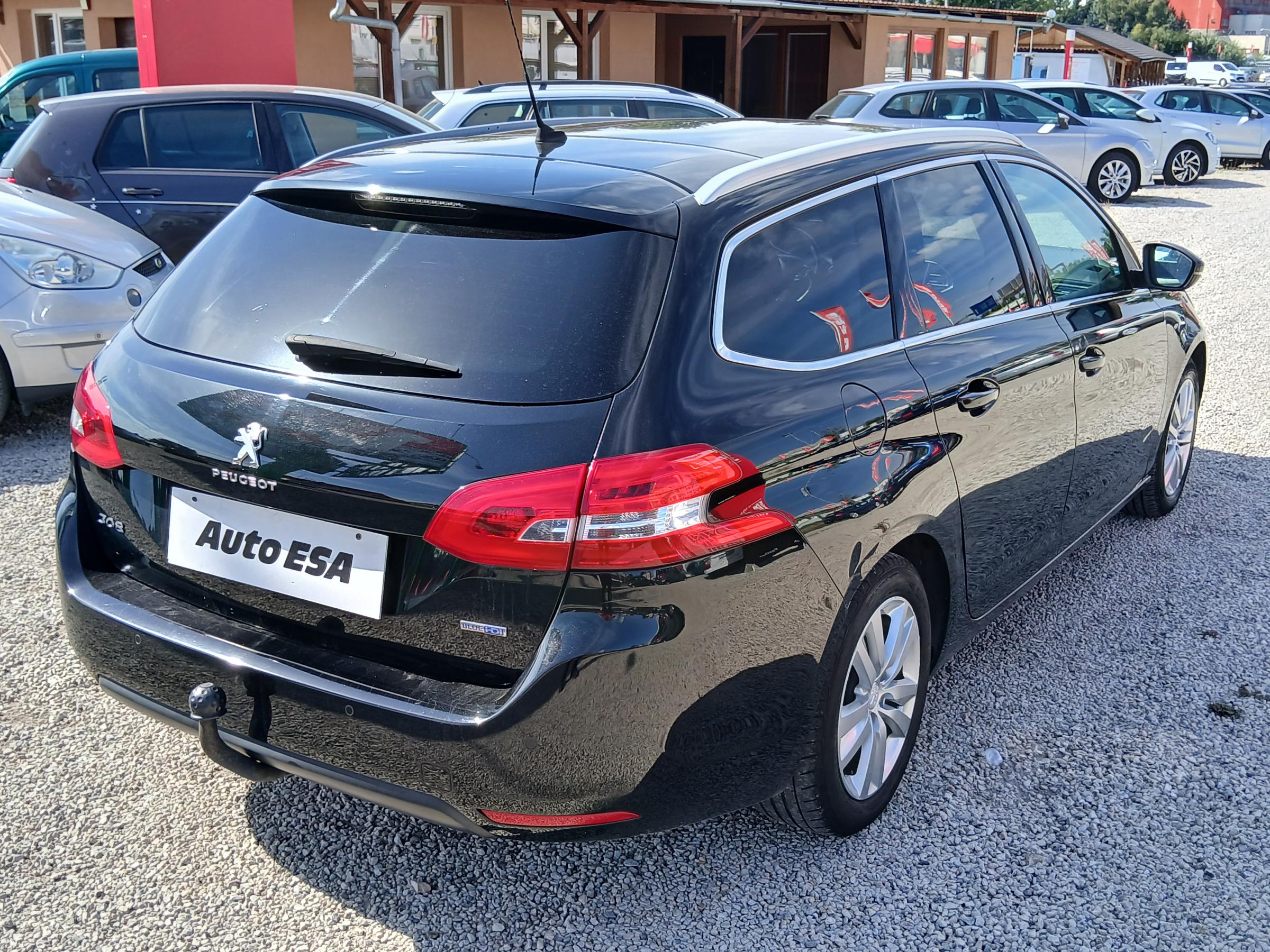 Peugeot 308, 2015 - pohled č. 4