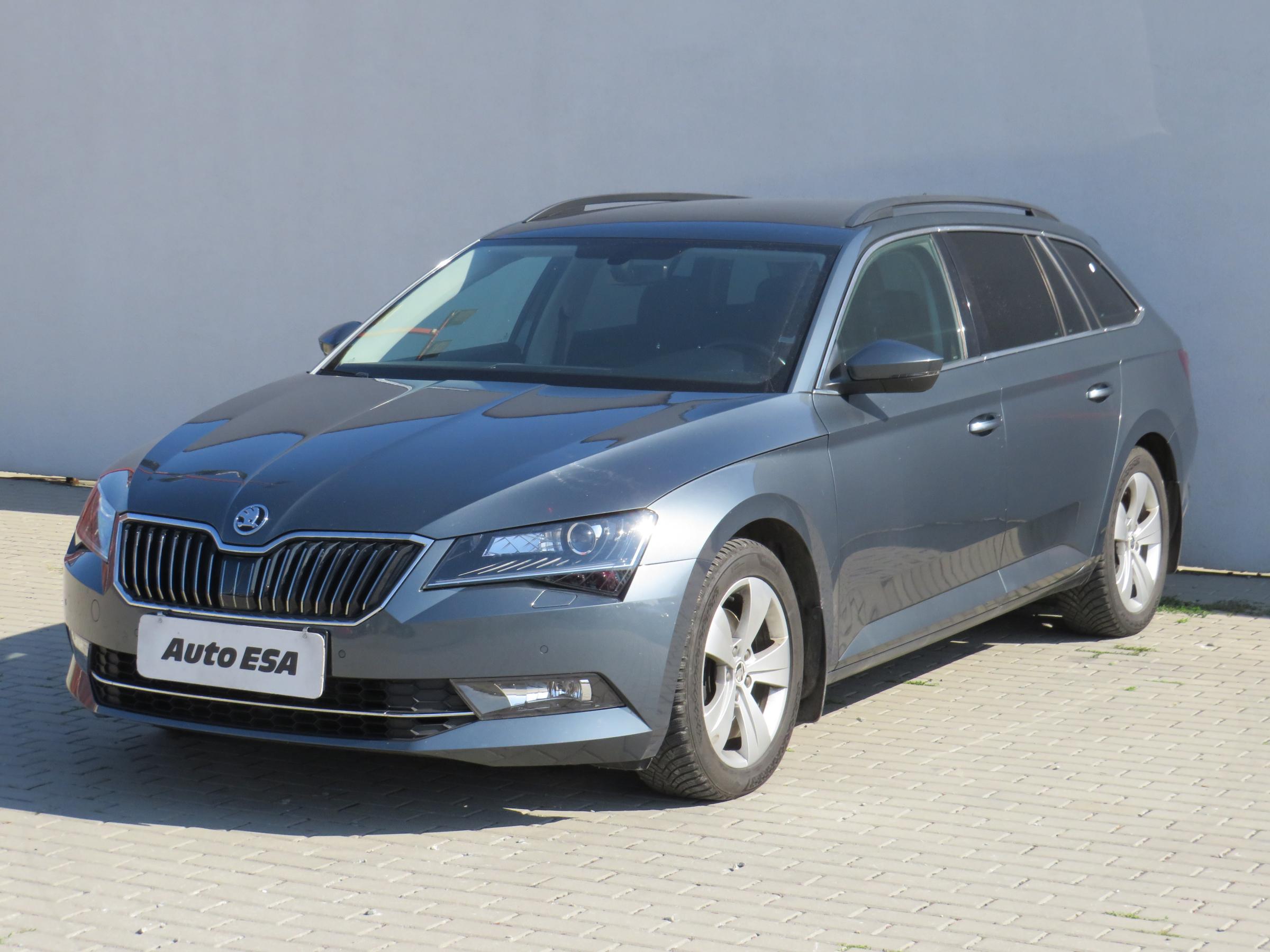 Škoda Superb III, 2018 - pohled č. 3
