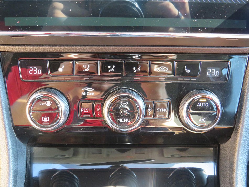 Škoda Superb III 2.0 TDi Ambition