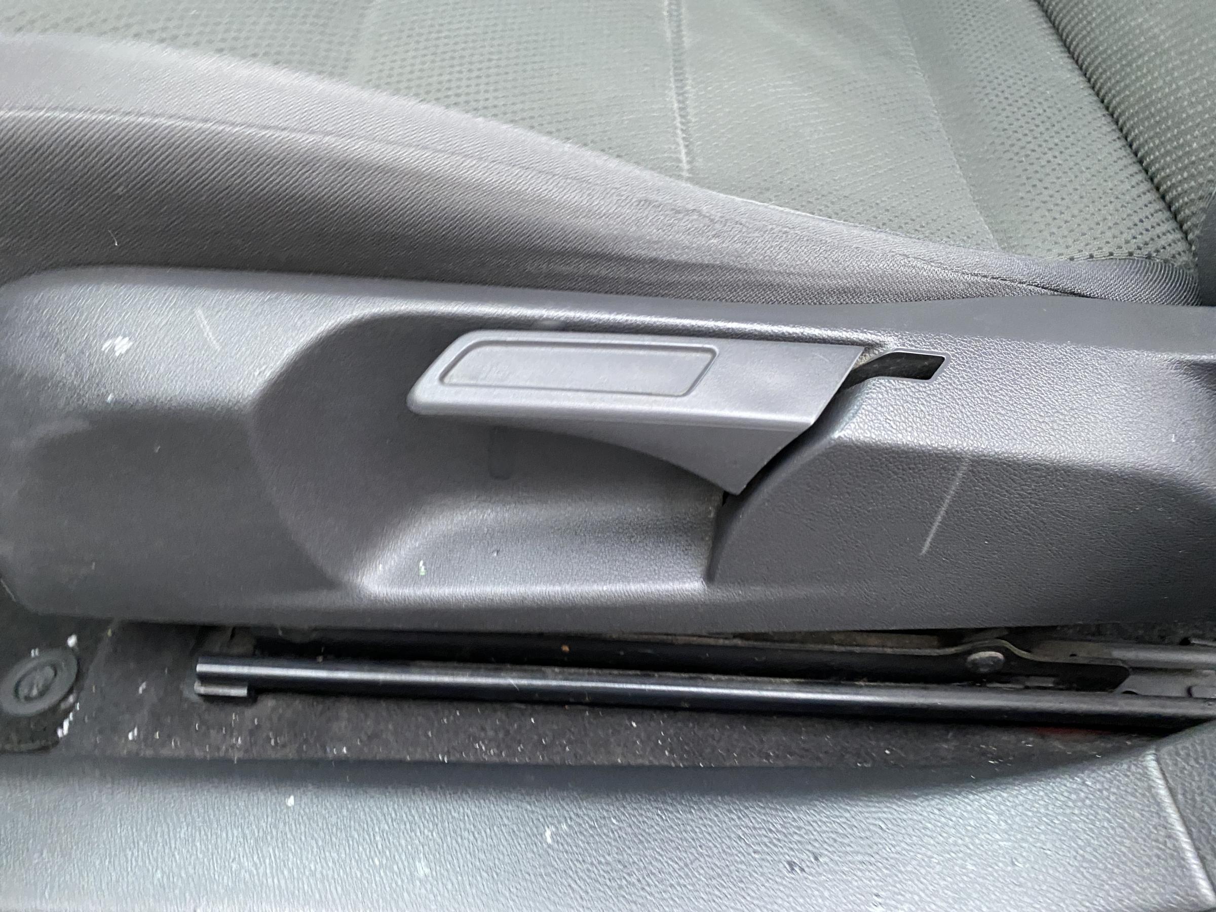 Volkswagen Golf, 2005 - pohled č. 14