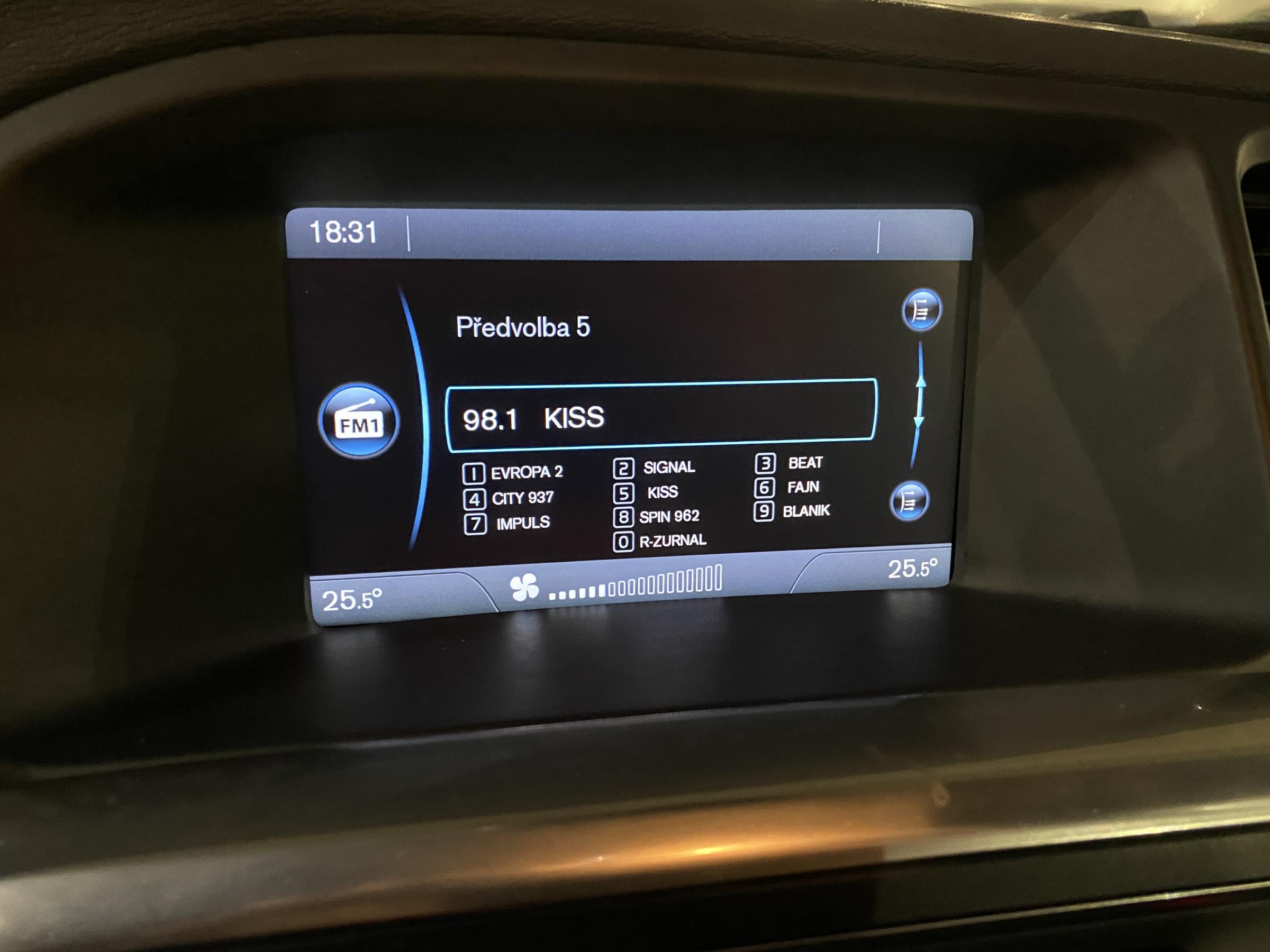 Volvo V60, 2013 - pohled č. 16