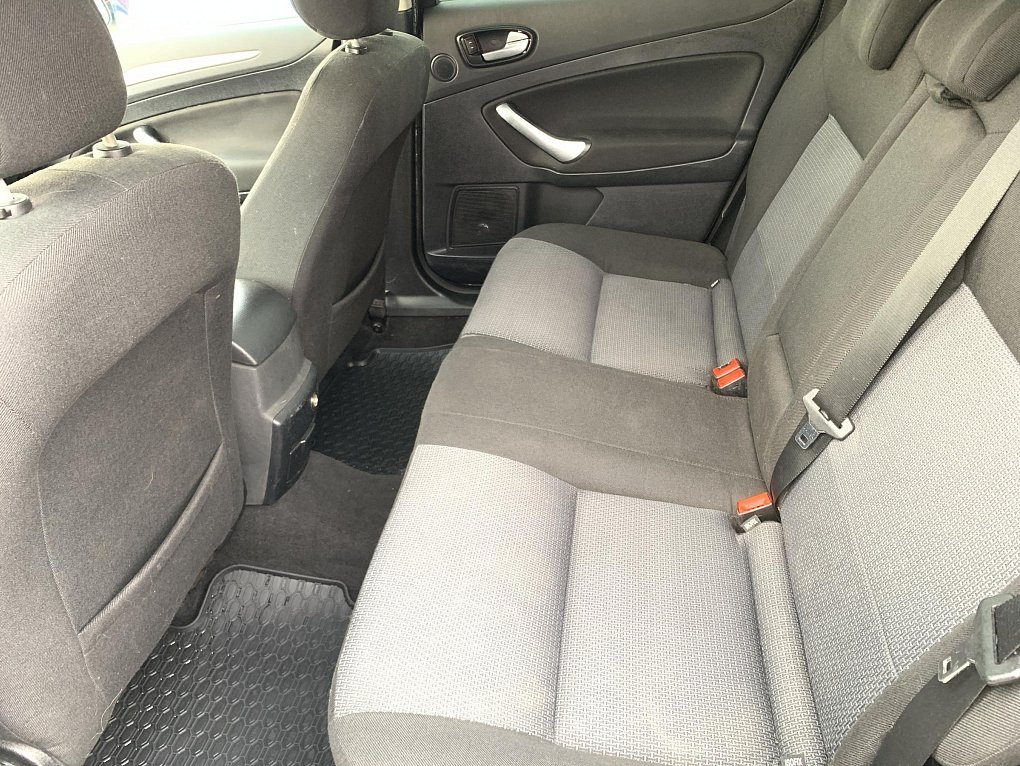 Ford Mondeo 1.6i 