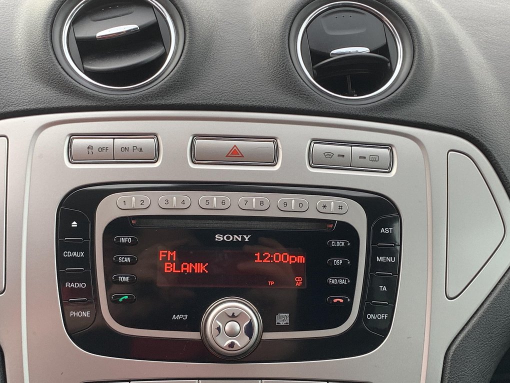 Ford Mondeo 1.6i 