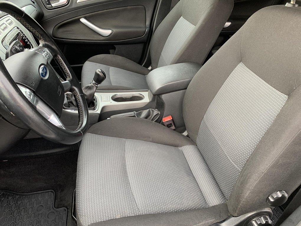 Ford Mondeo 1.6i 