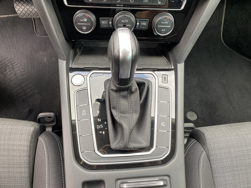 Volkswagen Passat 1.6 TDi Business