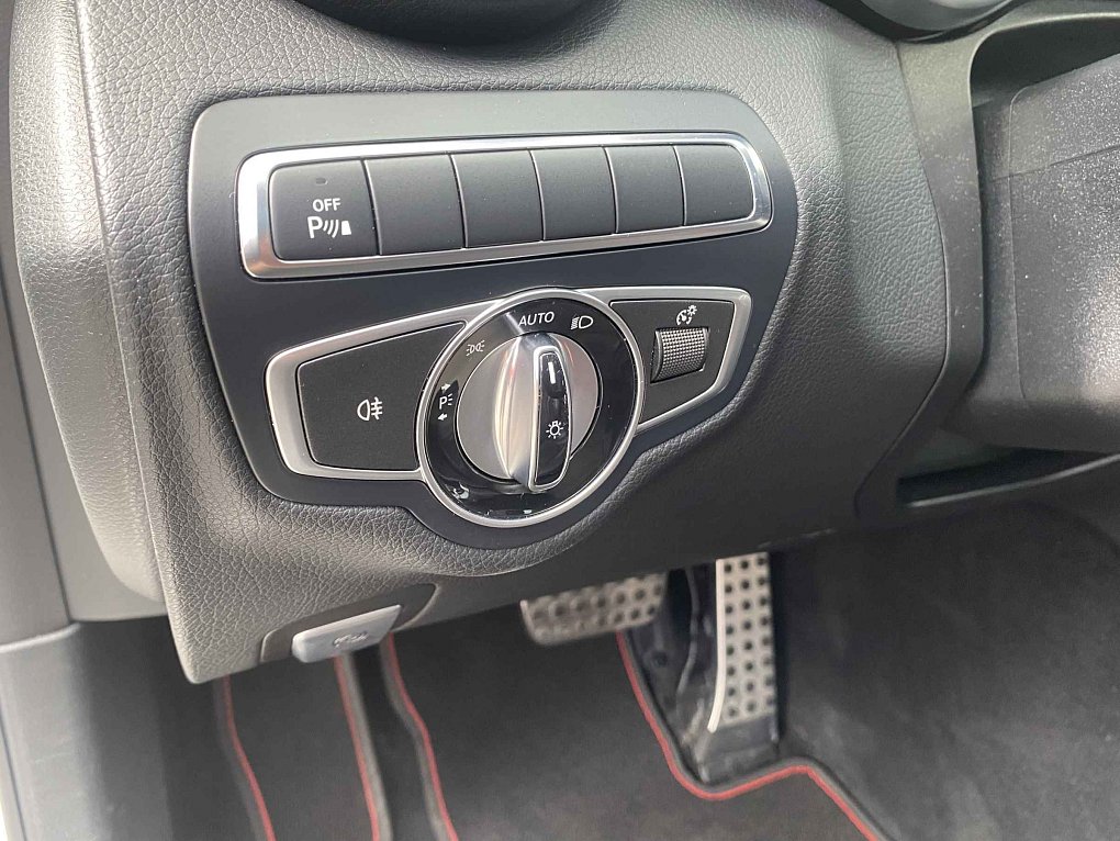 Mercedes-Benz Třída C 3.0 Biturbo AMG C450 4Matic