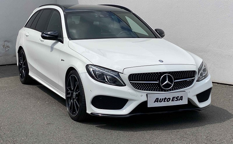 Mercedes-Benz Třída C 3.0 Biturbo AMG C450 4Matic