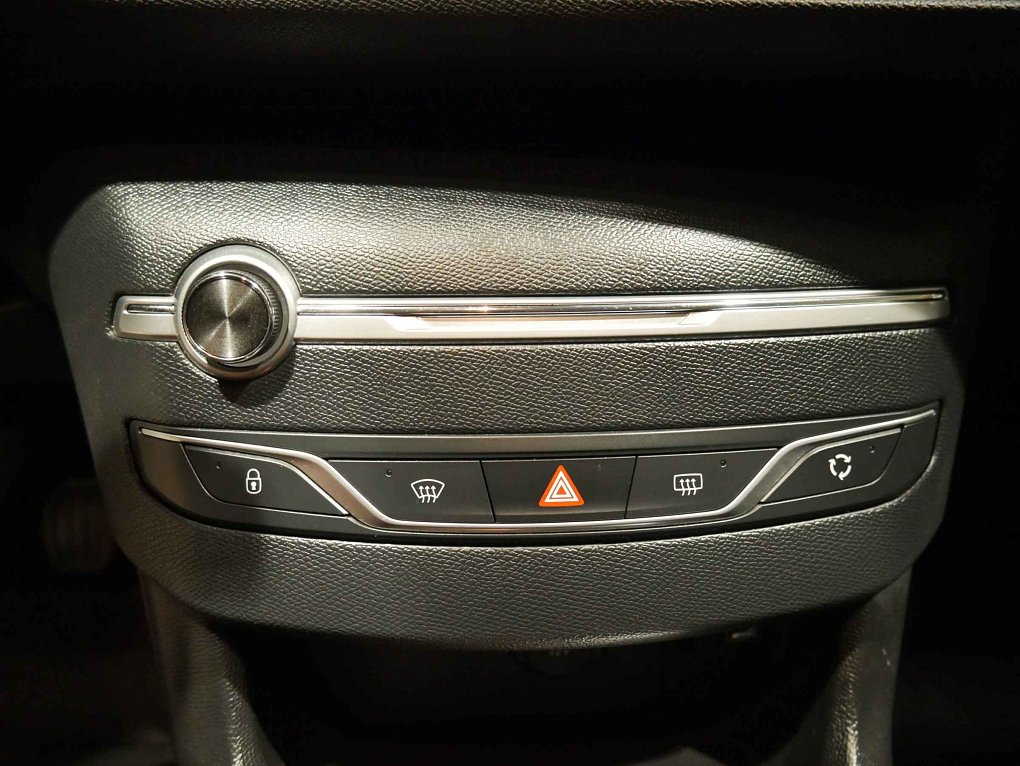 Peugeot 308 1.2 THP 