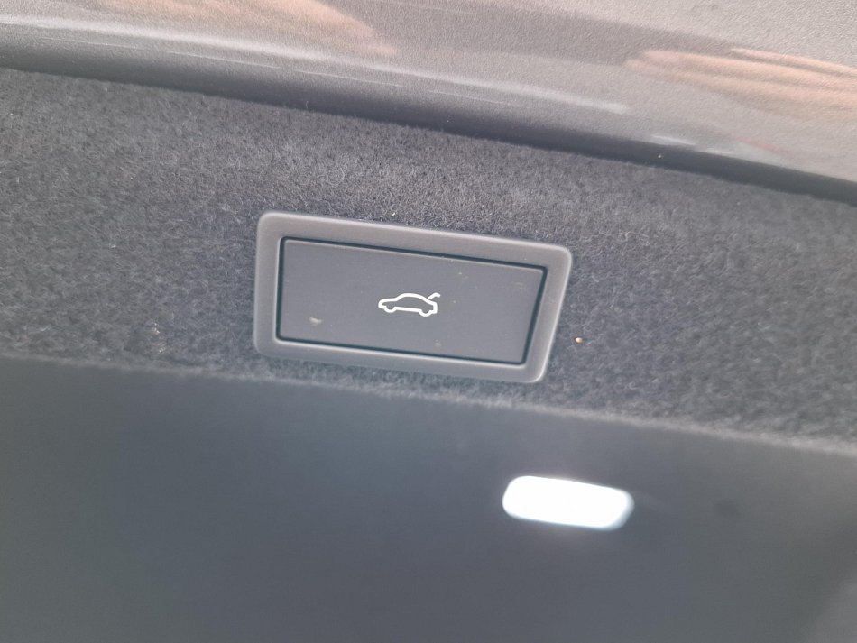 Škoda Superb IV 2.0 TDi L&K 4x4