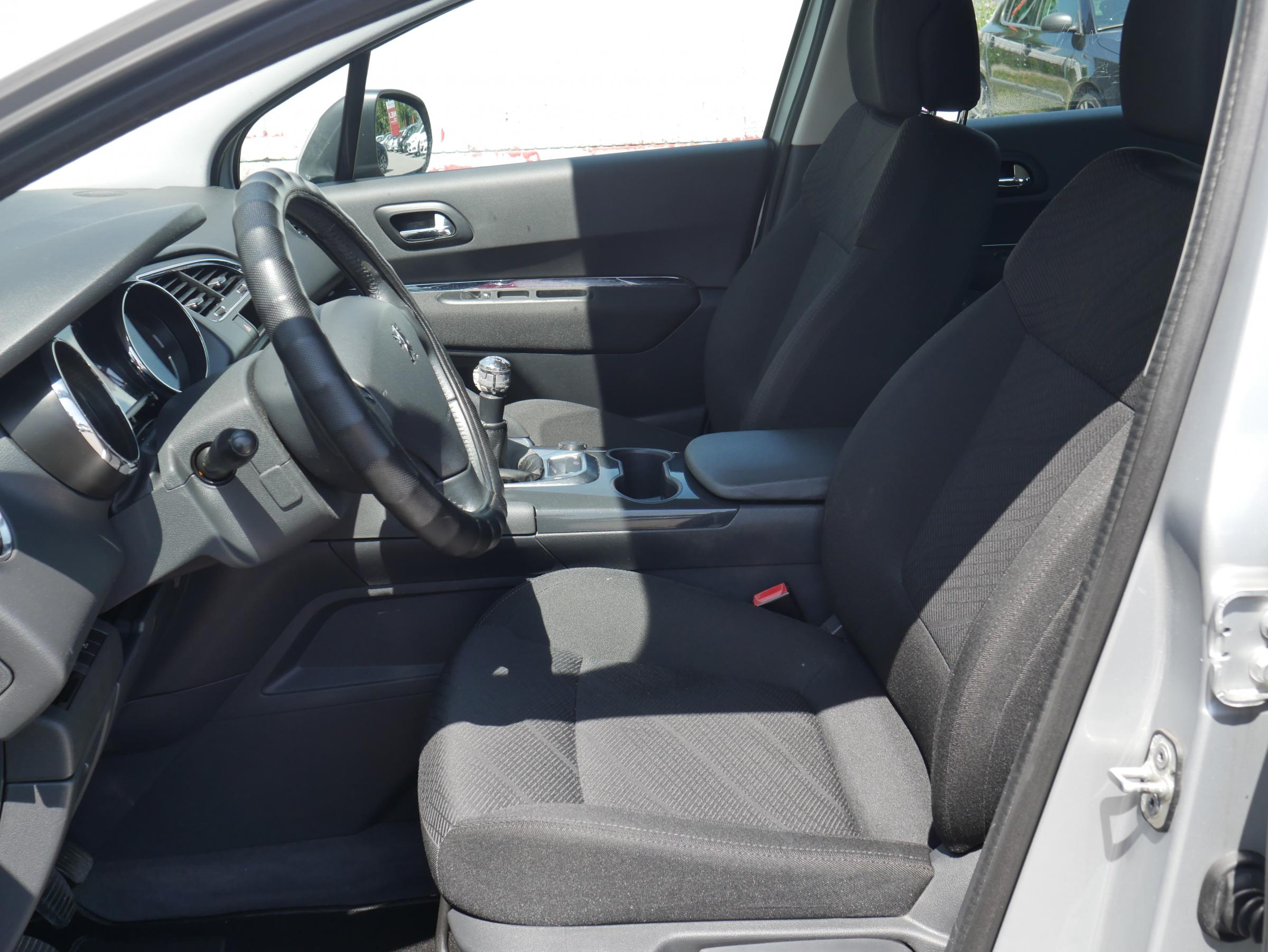 Peugeot 3008, 2009 - pohled č. 9