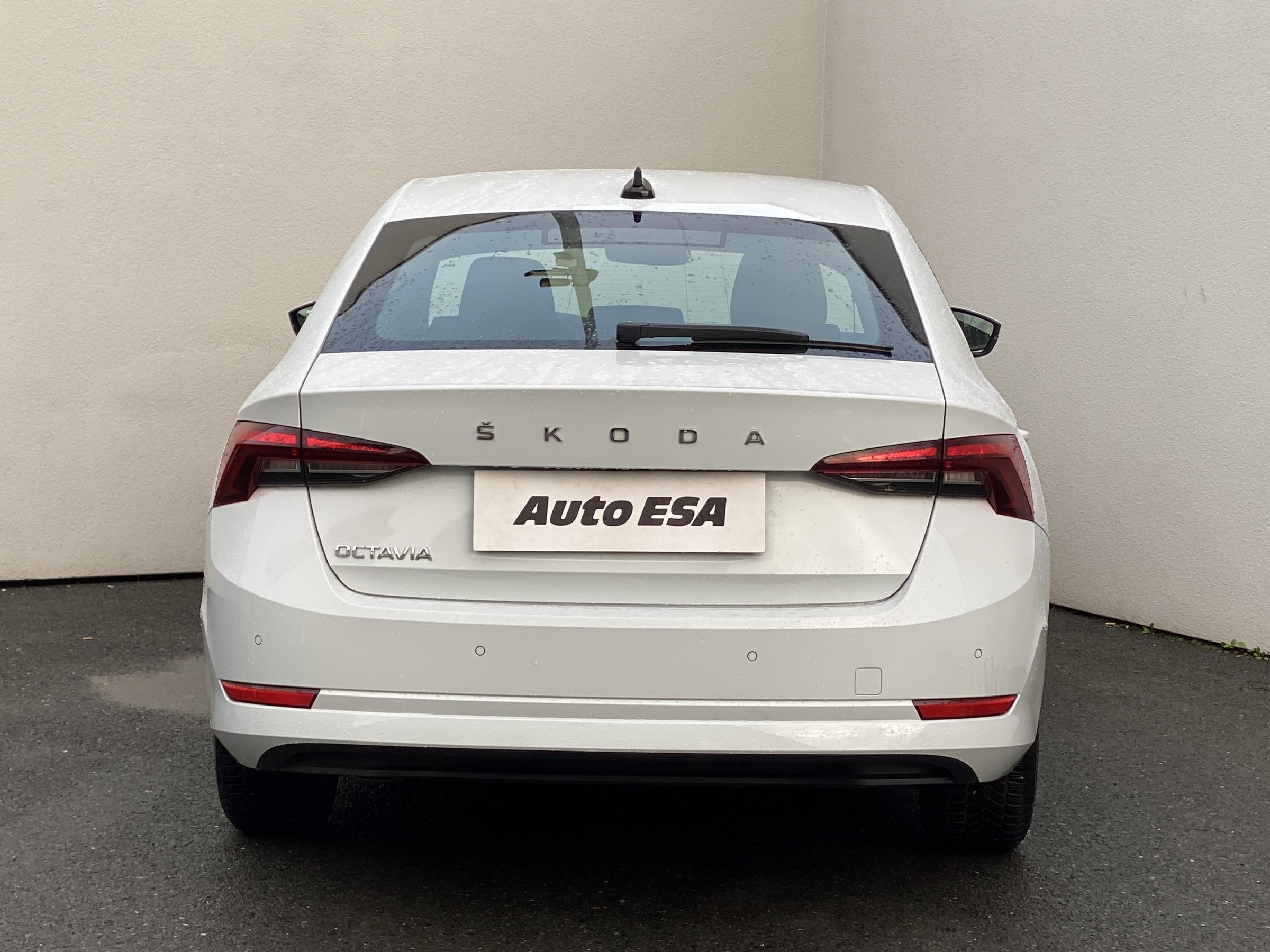 Škoda Octavia IV, 2021 - pohled č. 5