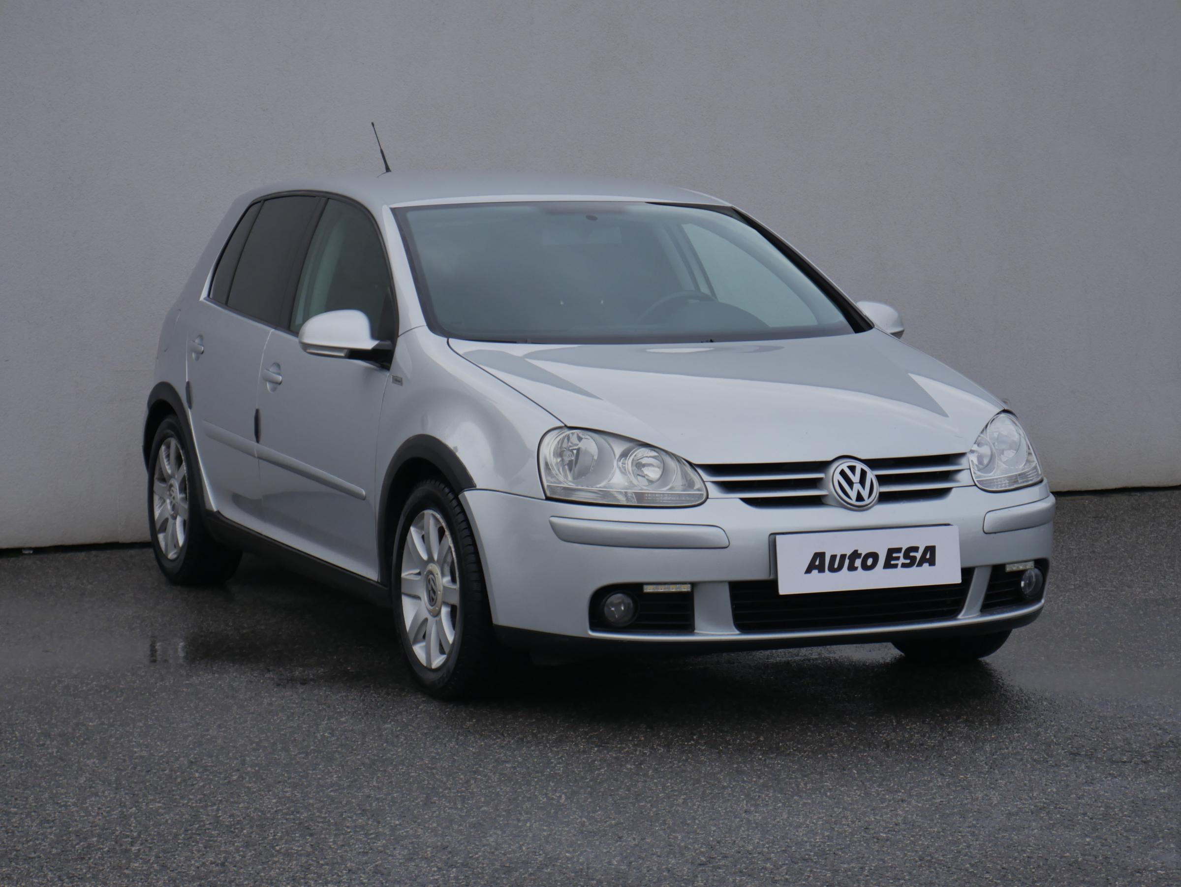 Volkswagen Golf, 2005