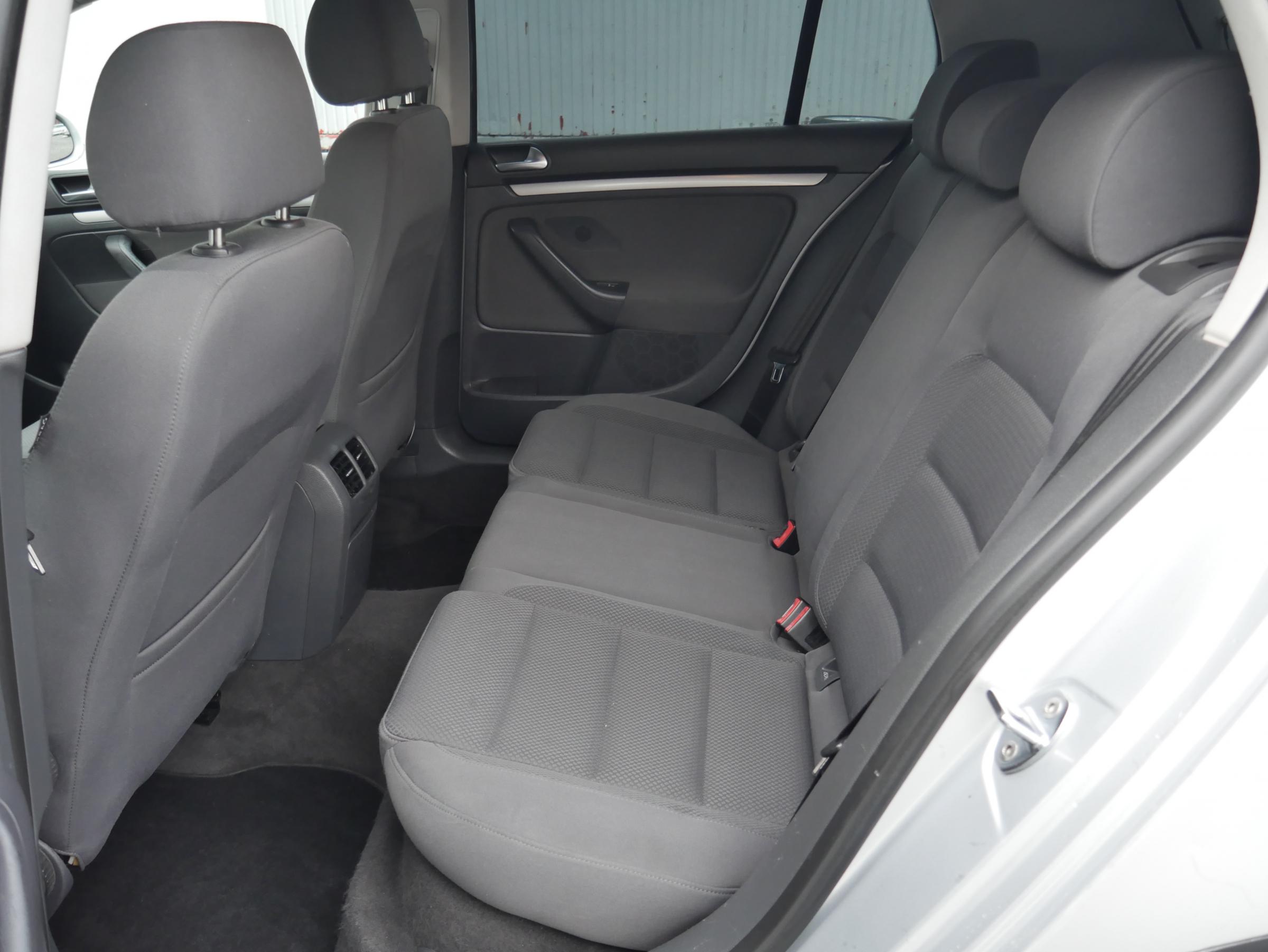 Volkswagen Golf, 2005 - pohled č. 10