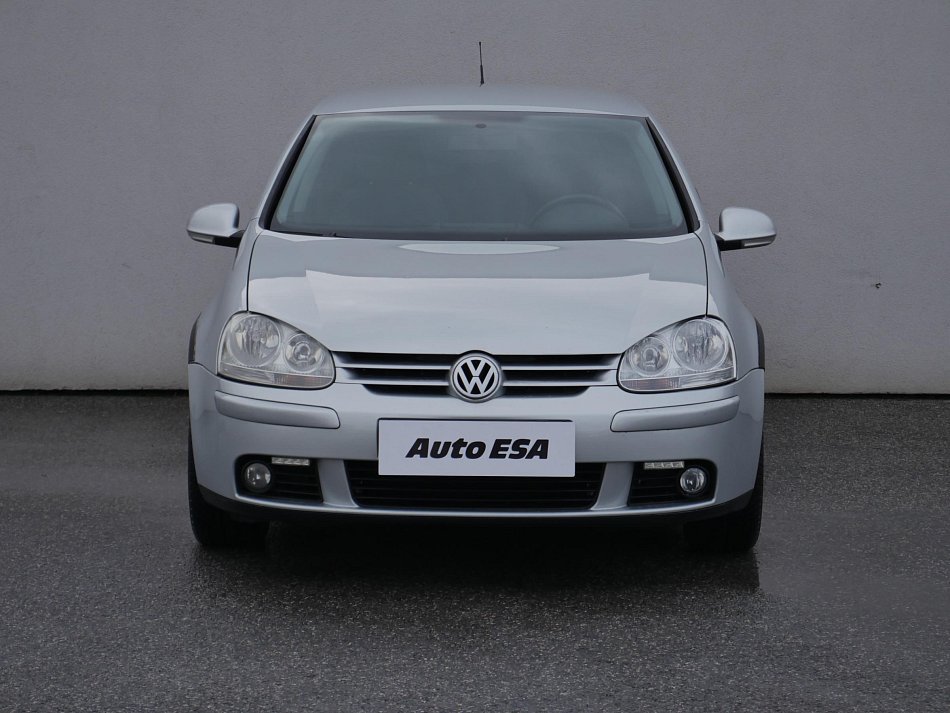 Volkswagen Golf 1.6FSi 