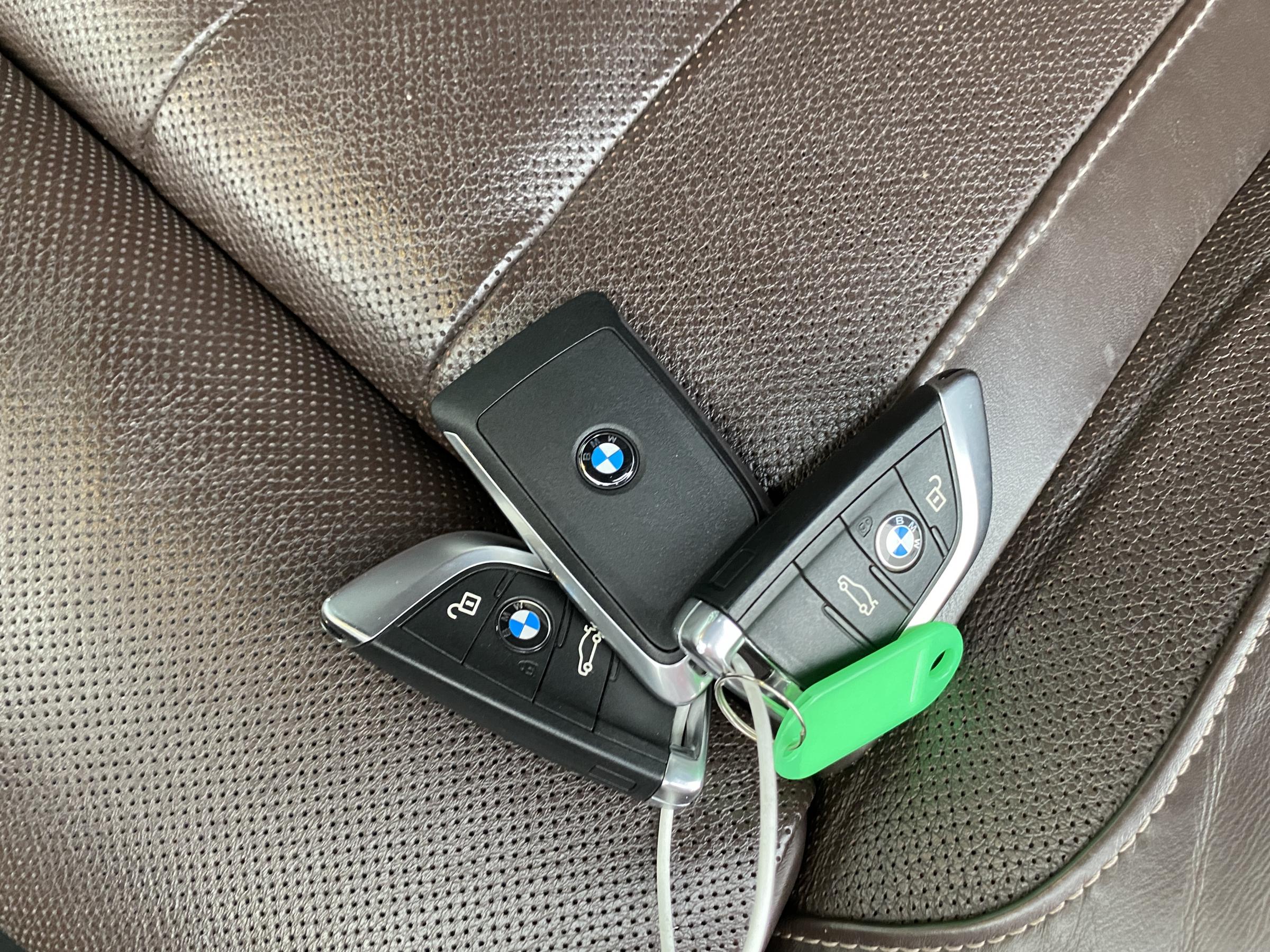 BMW X5, 2018 - pohled č. 21