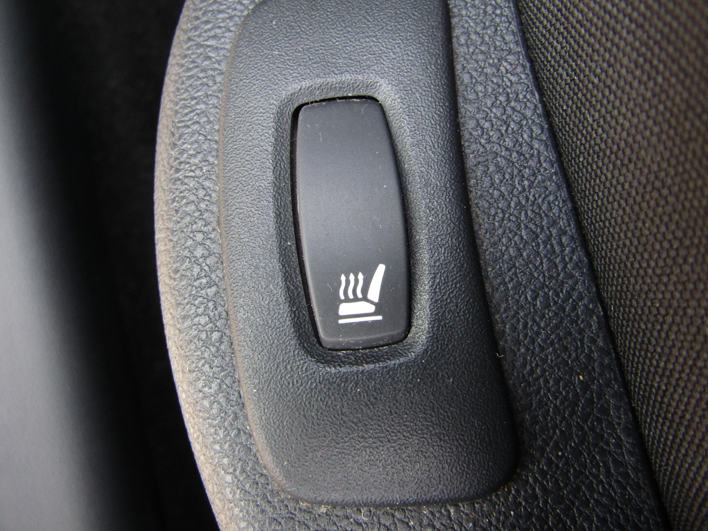 Renault Clio, 2016 - pohled č. 15