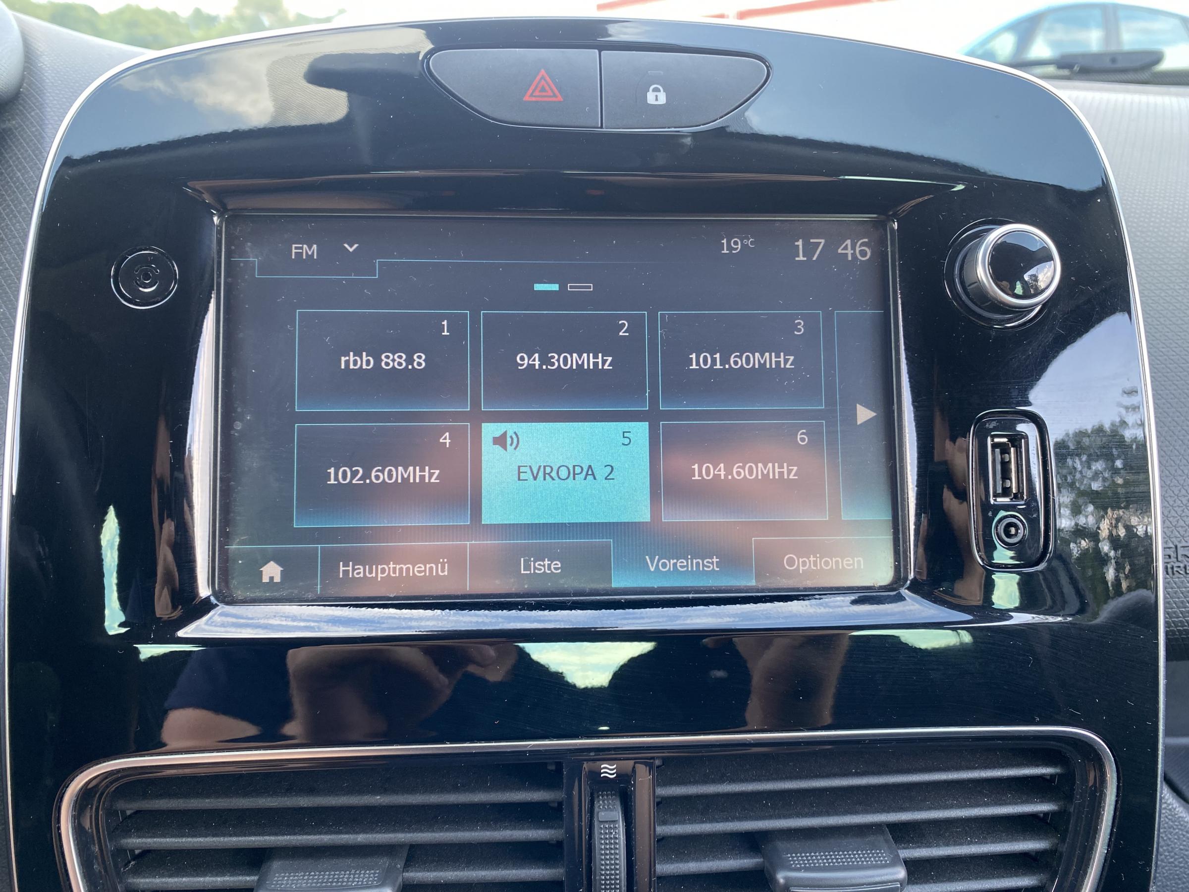 Renault Clio, 2016 - pohled č. 19