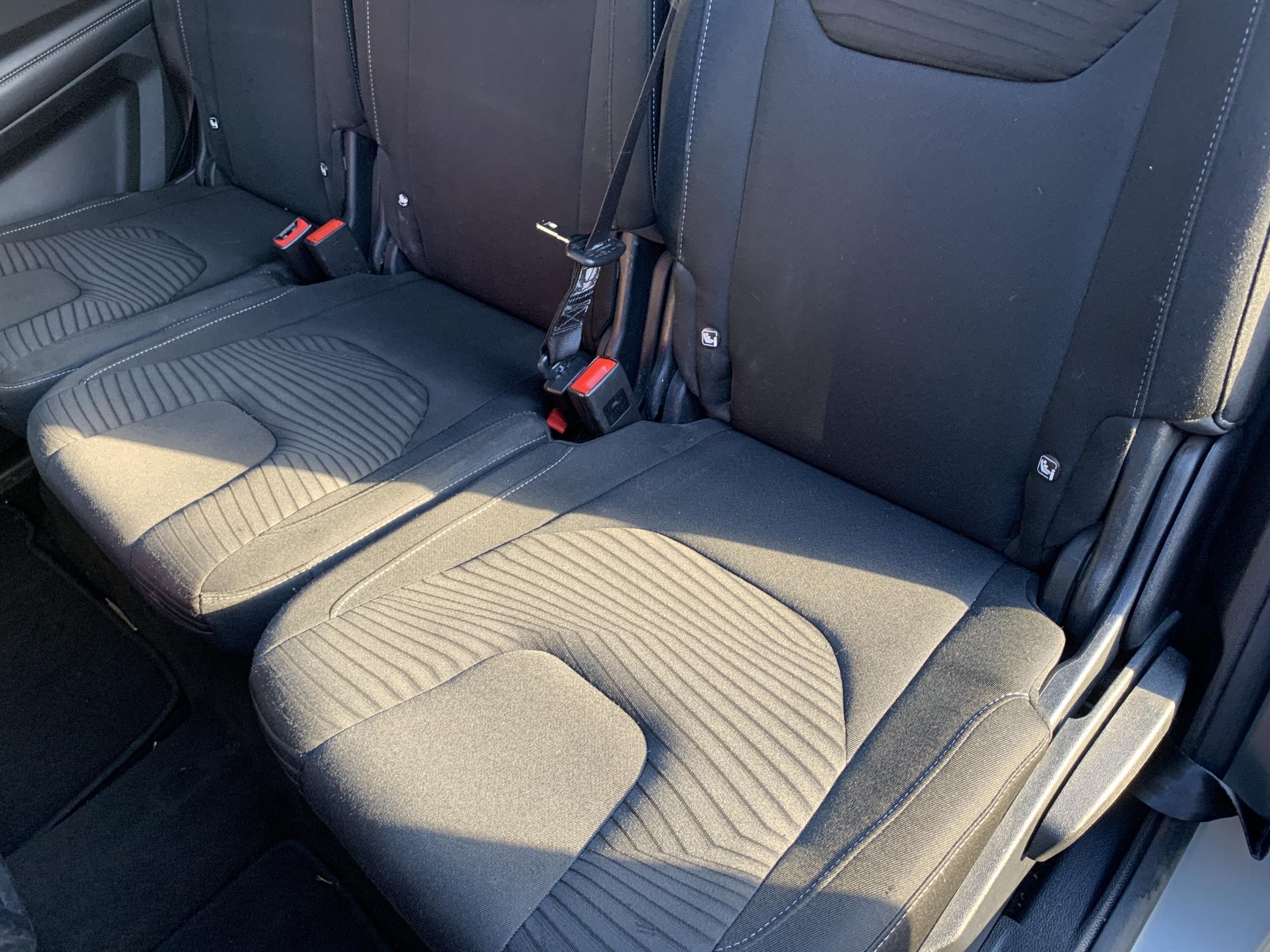 Ford S-MAX, 2018 - pohled č. 10