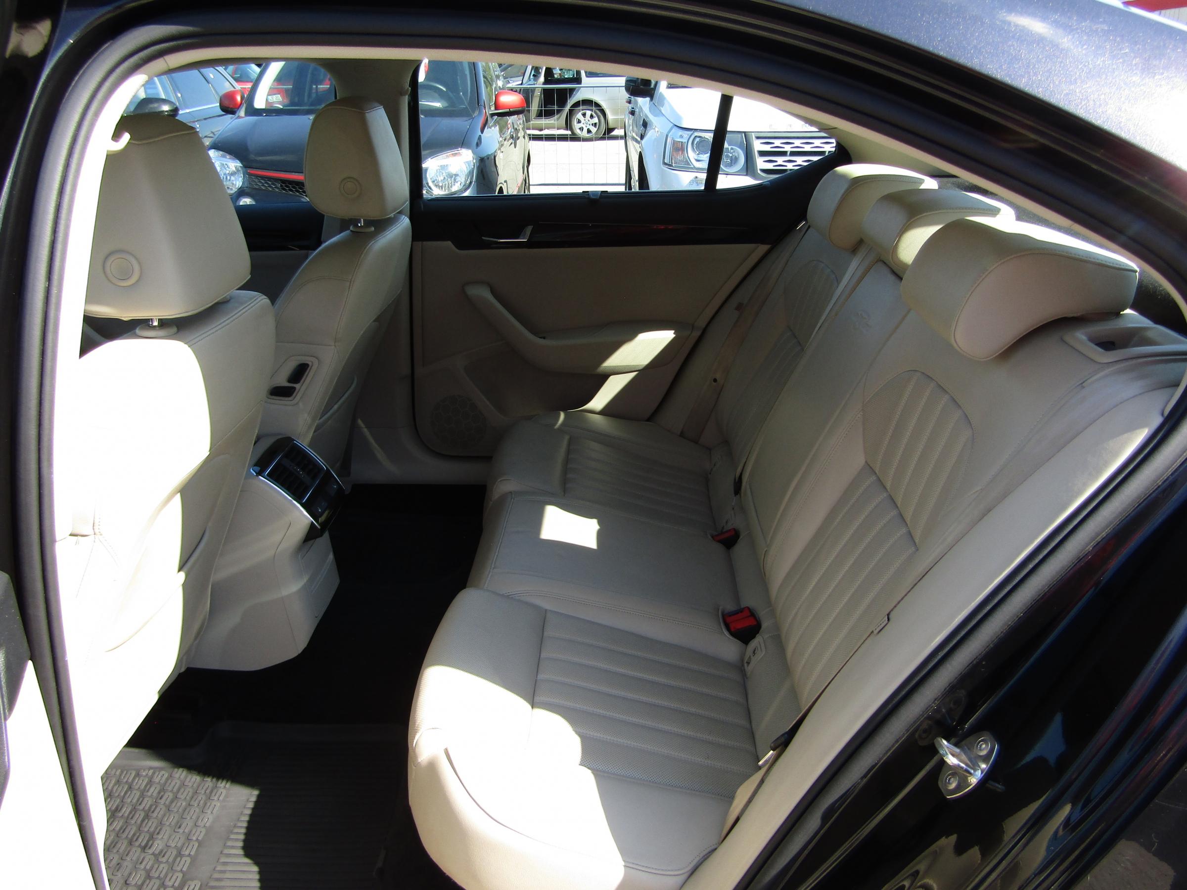 Škoda Superb III, 2016 - pohled č. 11