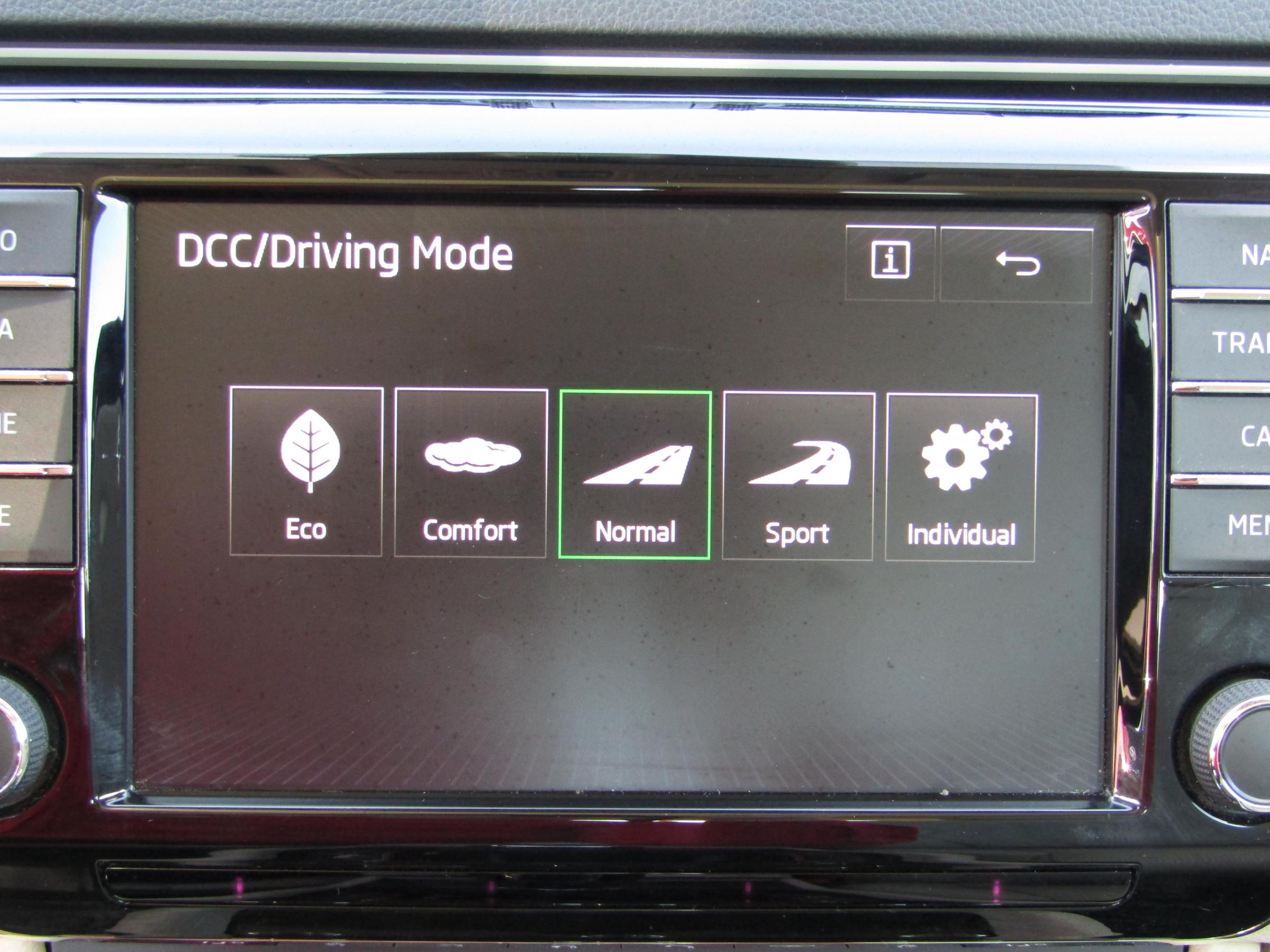 Škoda Superb III, 2016 - pohled č. 18