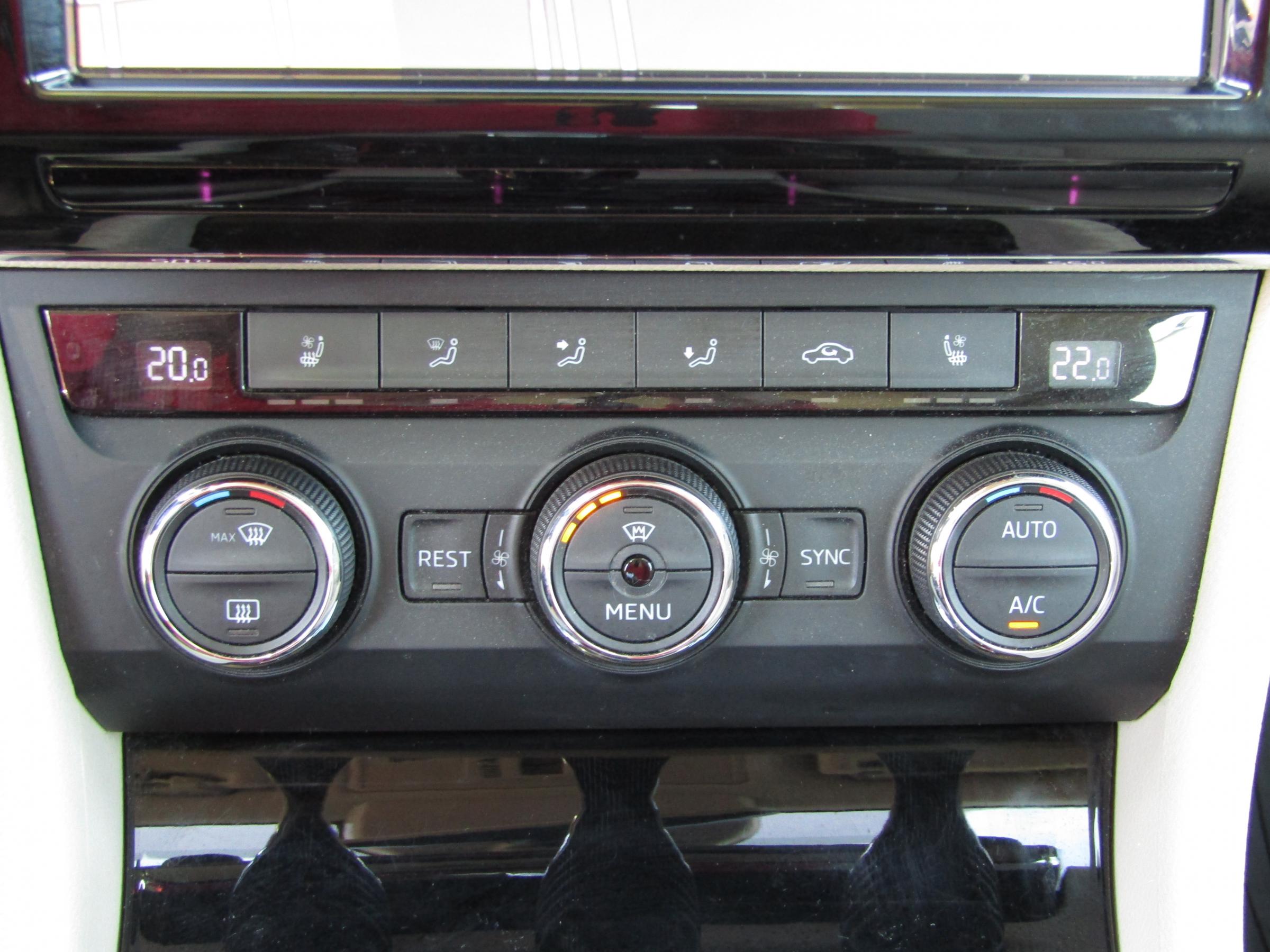 Škoda Superb III, 2016 - pohled č. 19