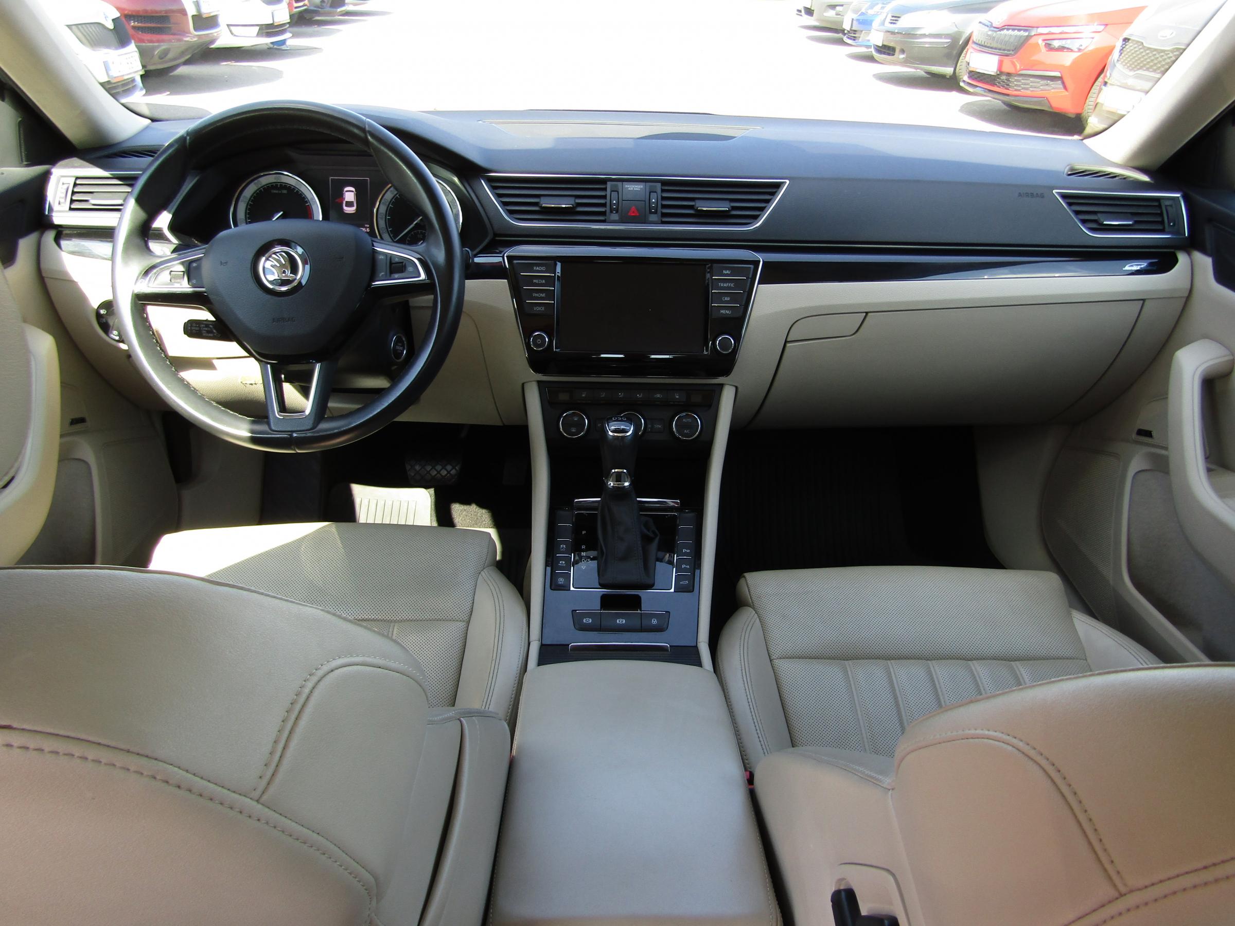 Škoda Superb III, 2016 - pohled č. 8