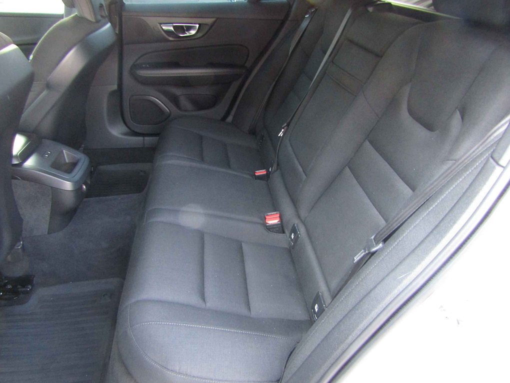 Volvo V60 2.0 D4 Cross Country 4x4