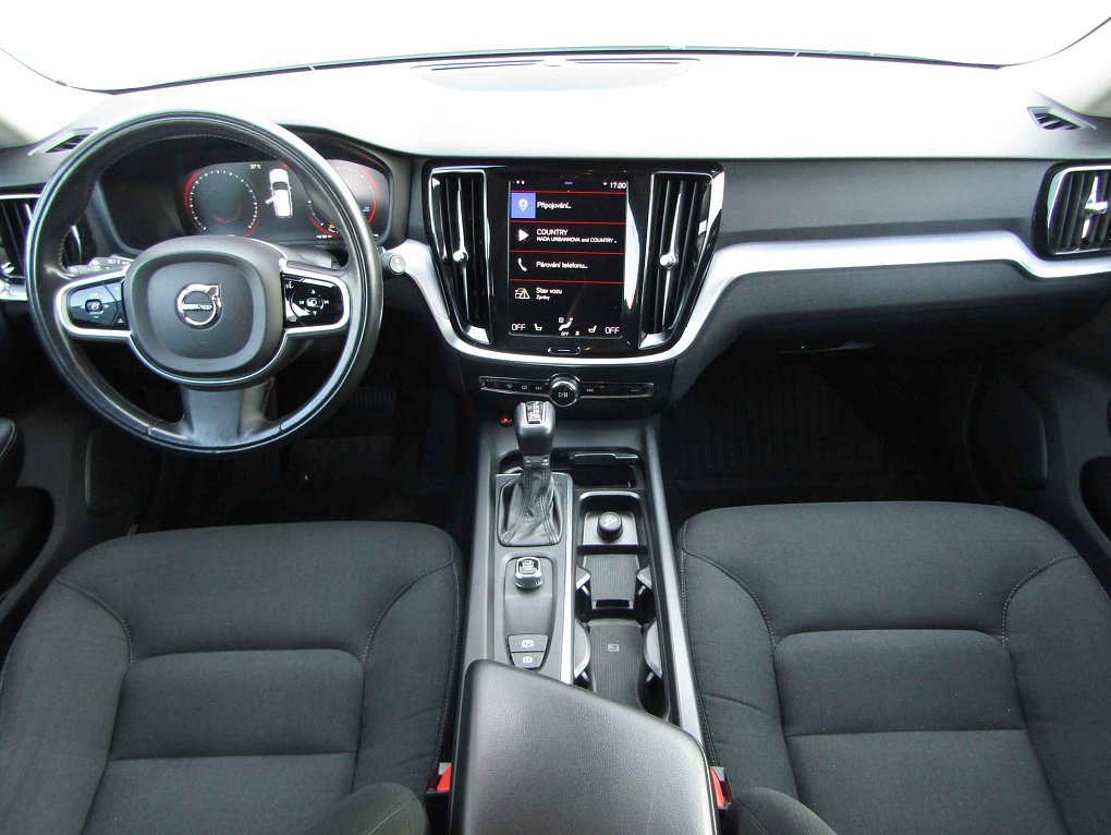 Volvo V60 2.0 D4 Cross Country 4x4