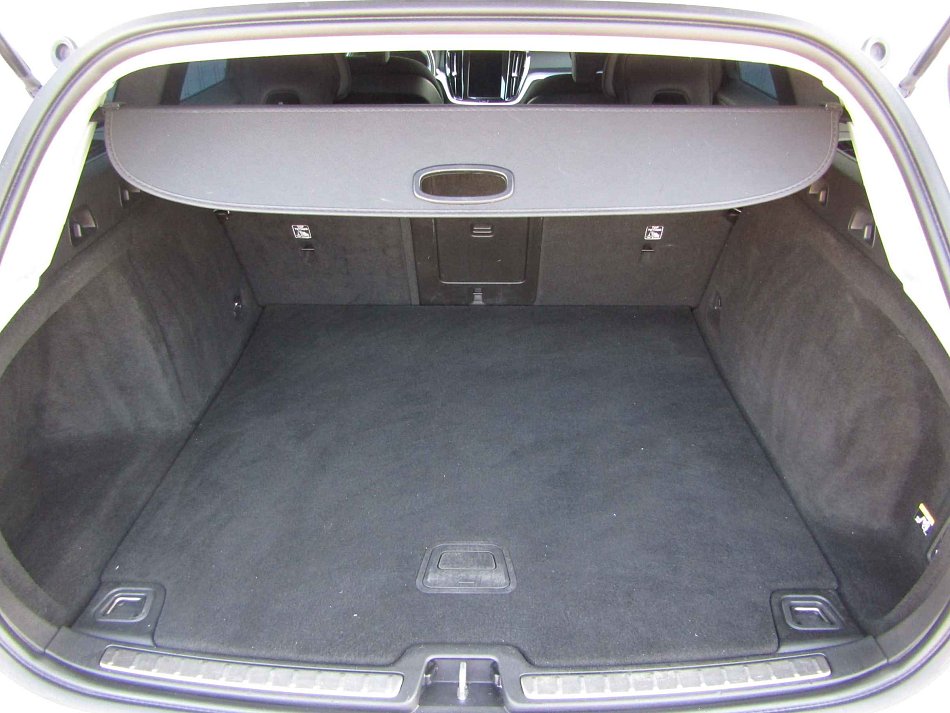 Volvo V60 2.0 D4 Cross Country 4x4