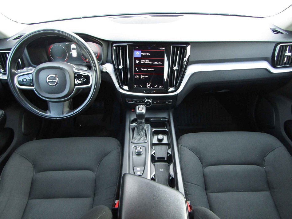 Volvo V60 2.0 D4 Cross Country 4x4