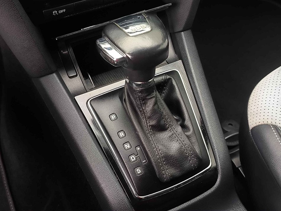 Škoda Octavia II 2.0 TDi RS