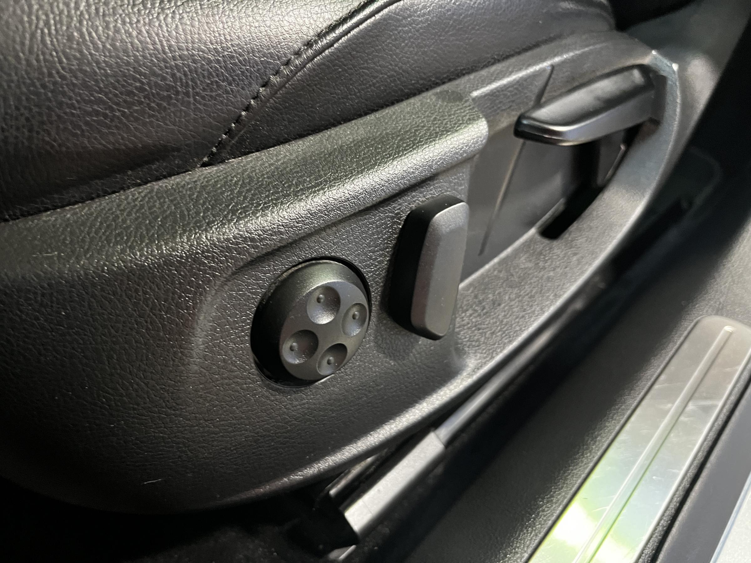 Volkswagen Passat, 2011 - pohled č. 13