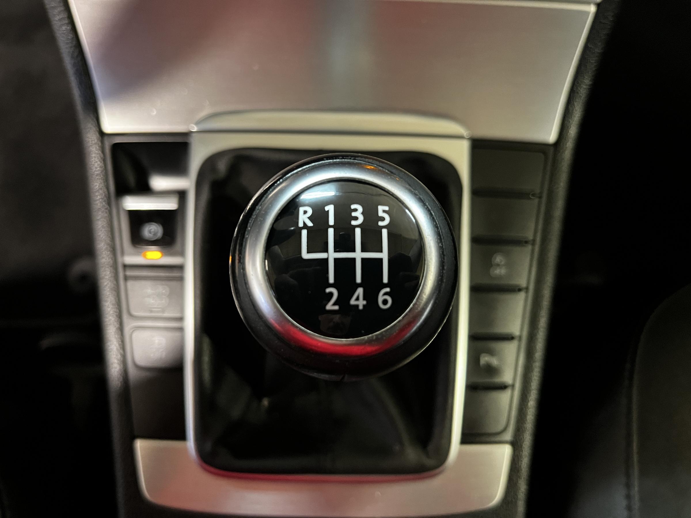 Volkswagen Passat, 2011 - pohled č. 17