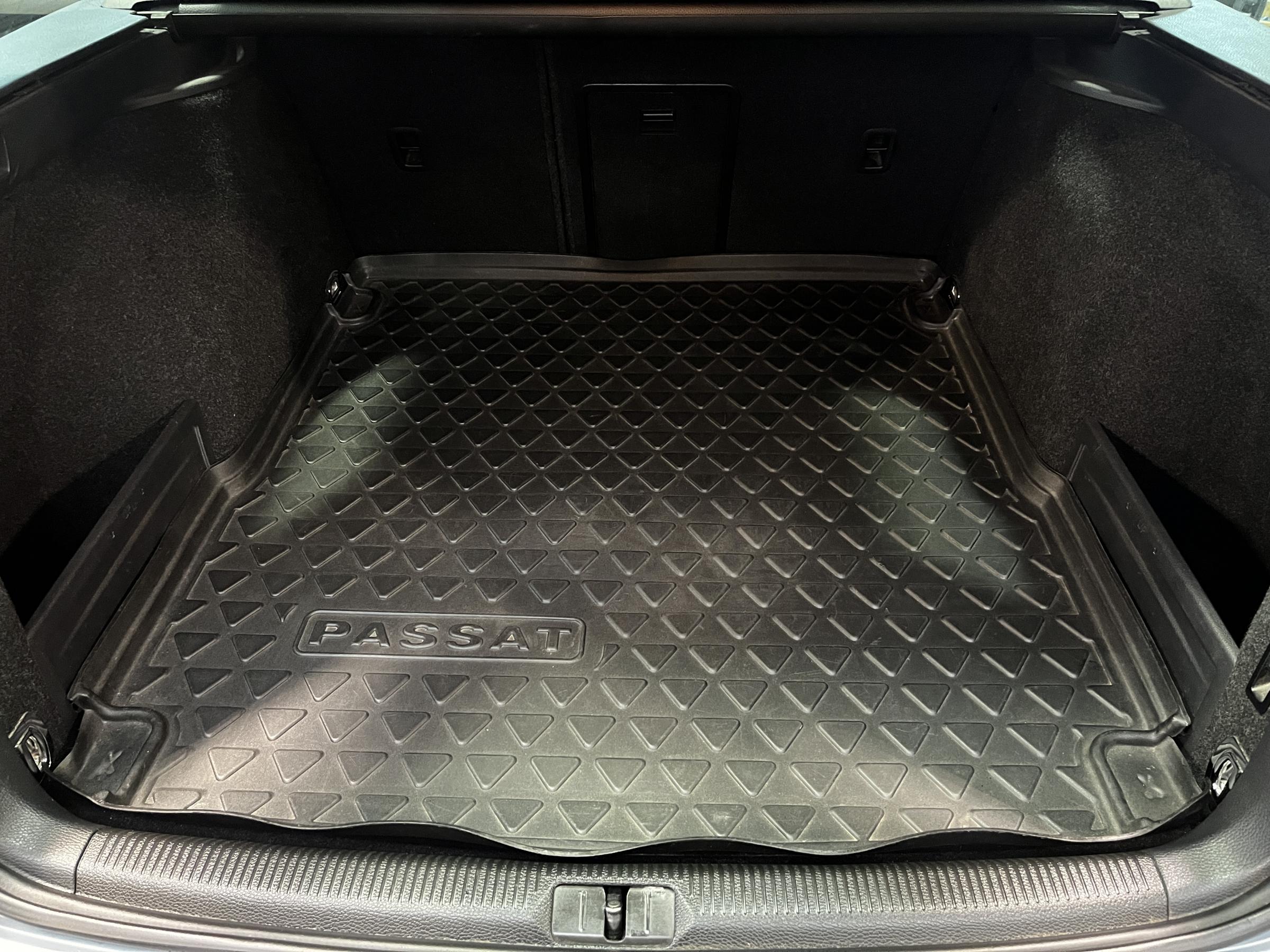 Volkswagen Passat, 2011 - pohled č. 7