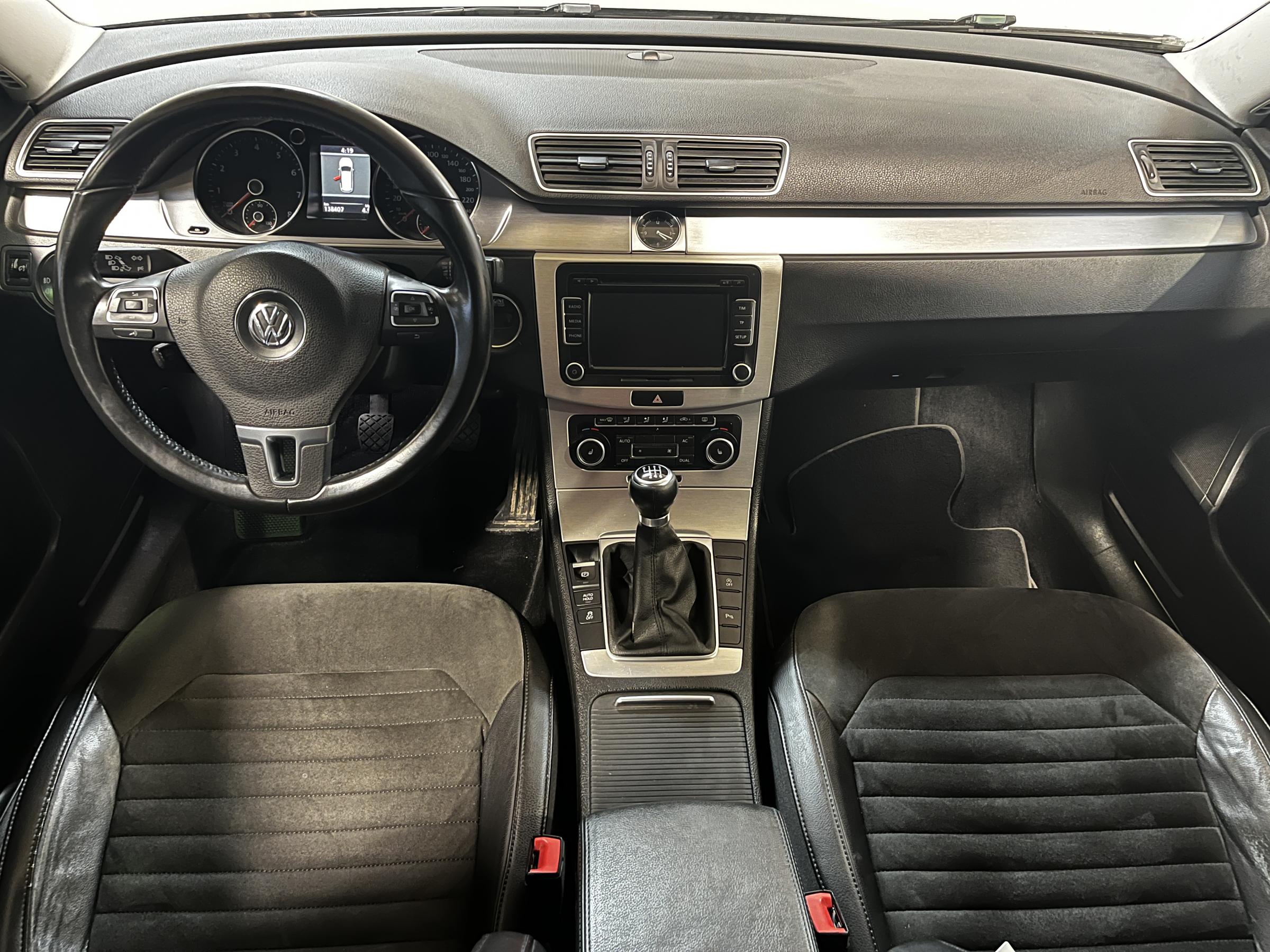 Volkswagen Passat, 2011 - pohled č. 8