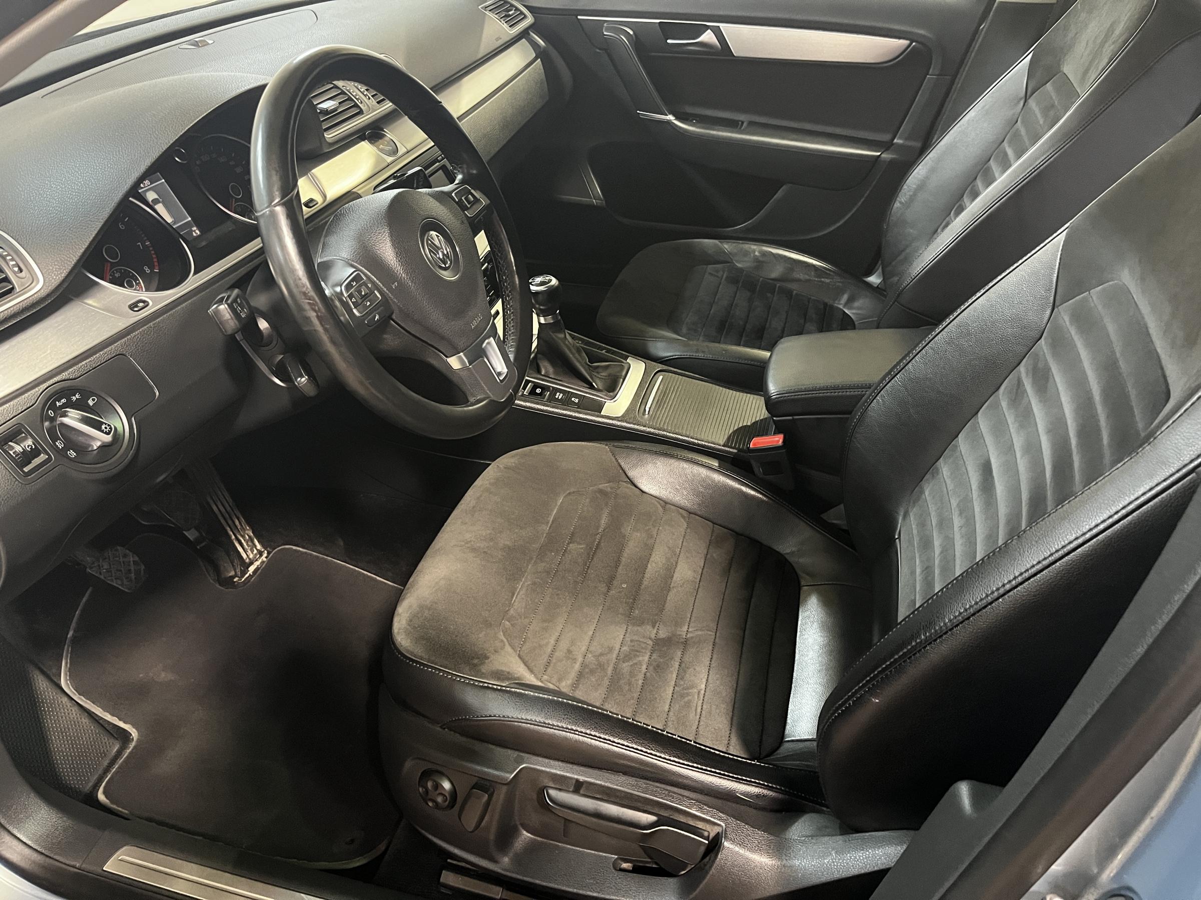 Volkswagen Passat, 2011 - pohled č. 9