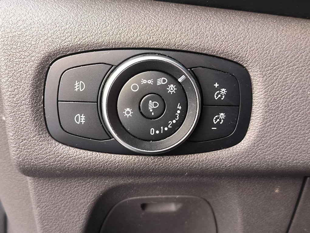 Ford Transit Custom 2.0TDCi Trend L2H1 6míst