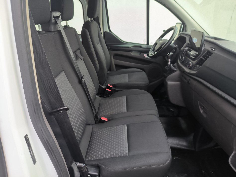 Ford Transit Custom 2.0TDCi Trend L2H1 6míst