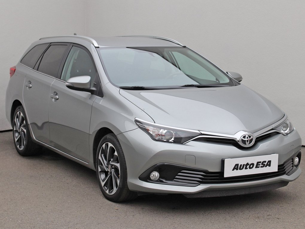 Toyota Auris 1.2T Edition touring sports