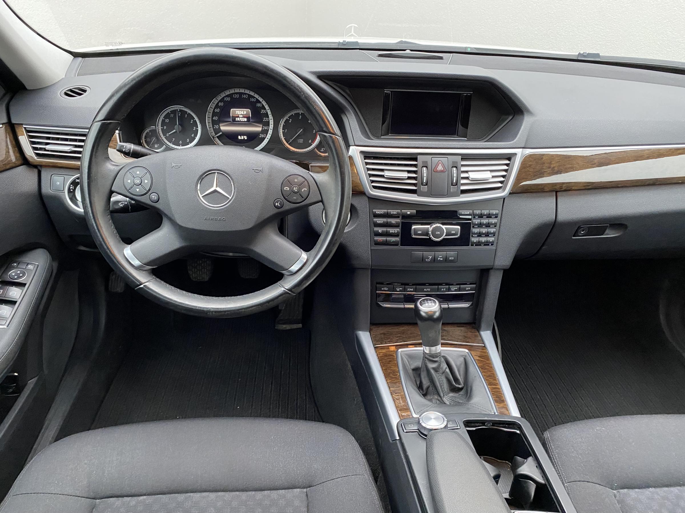 Mercedes-Benz Třída E, 2012 - pohled č. 10