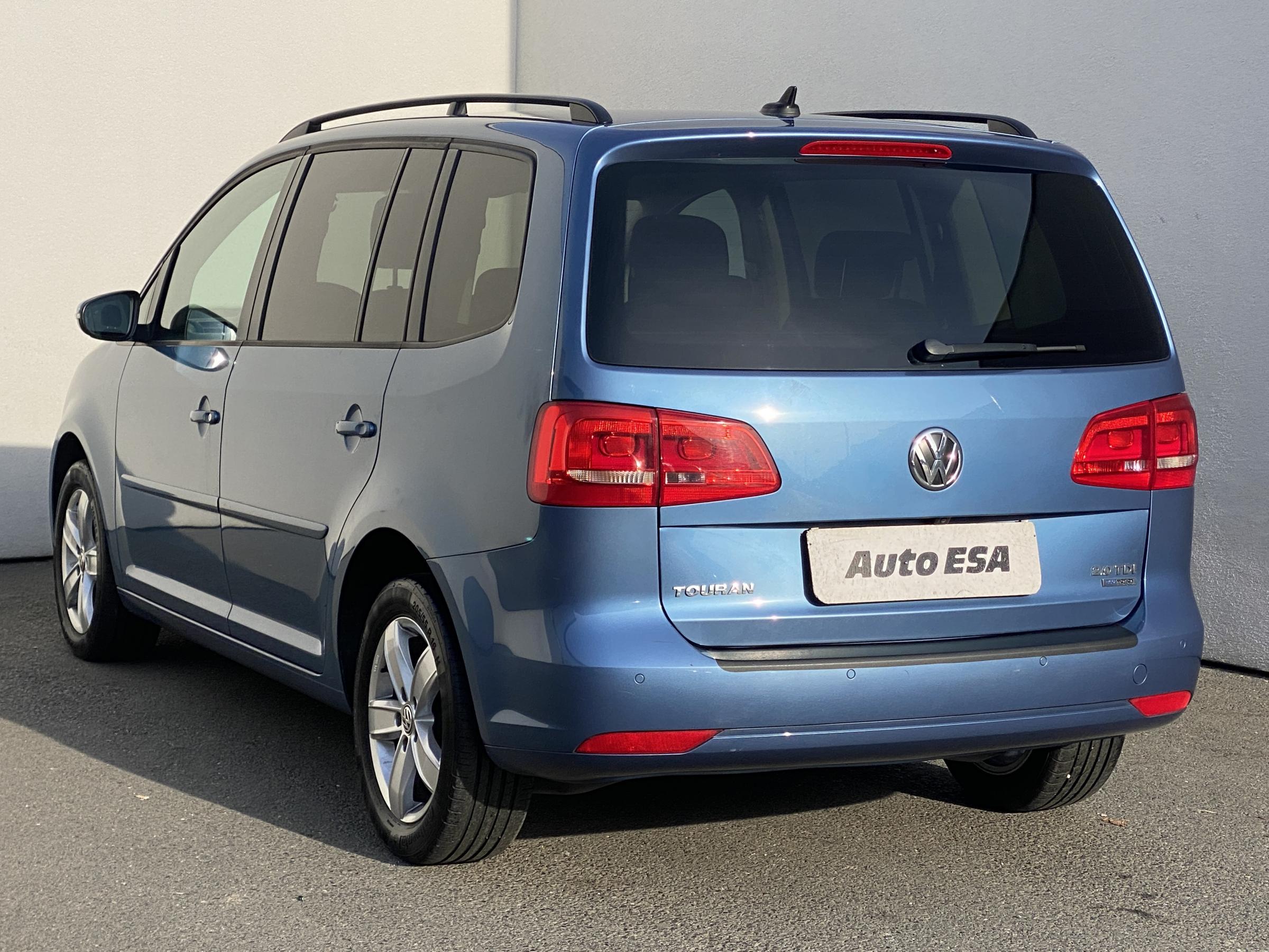 Volkswagen Touran, 2013 - pohled č. 6