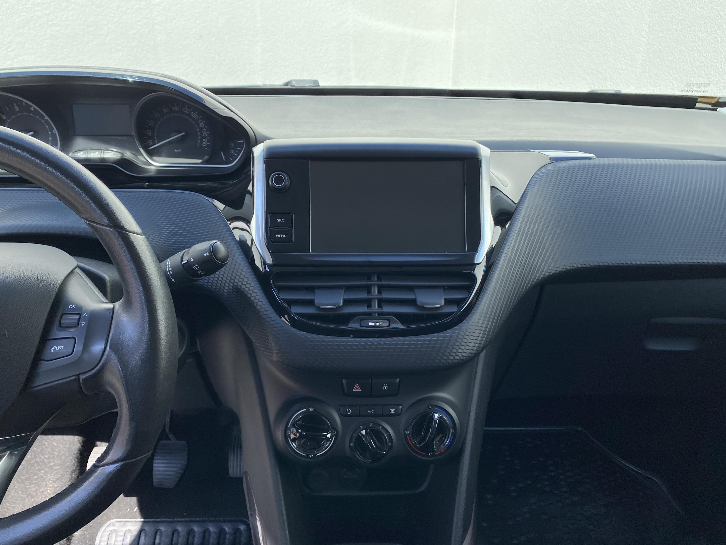 Peugeot 2008, 2016 - pohled č. 10