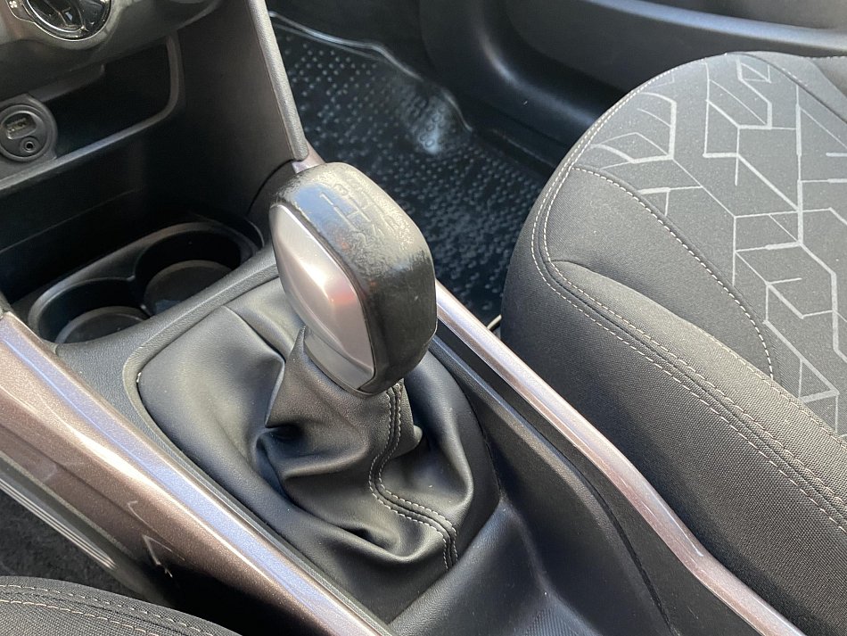 Peugeot 2008 1.2 PT Style