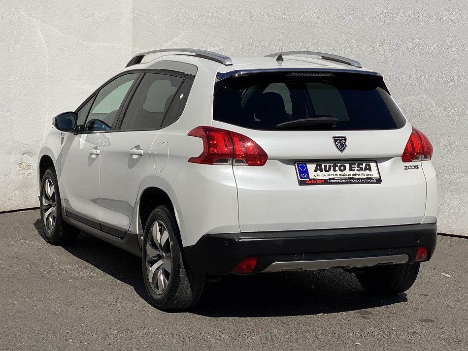 Peugeot 2008 1.2 PT Style