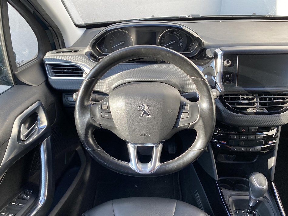 Peugeot 2008 1.2PT Allure