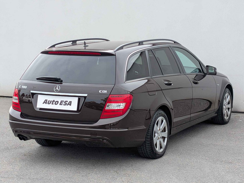 Mercedes-Benz Třída C 2.2 CDi  C 180