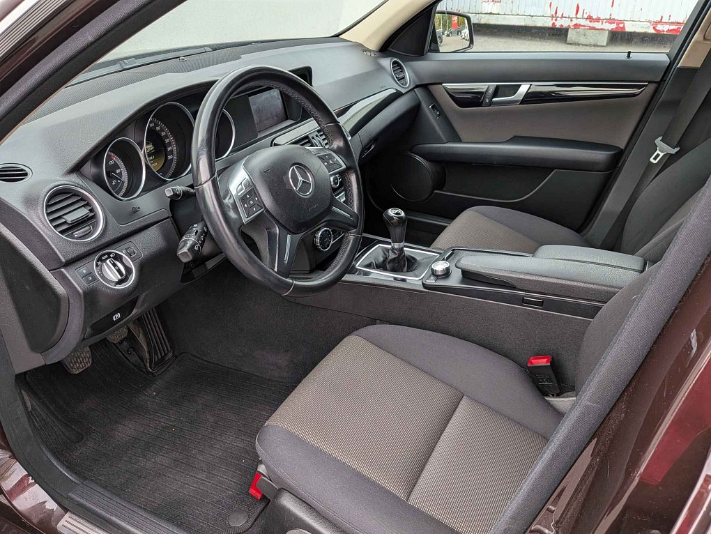 Mercedes-Benz Třída C 2.2 CDi  C 180