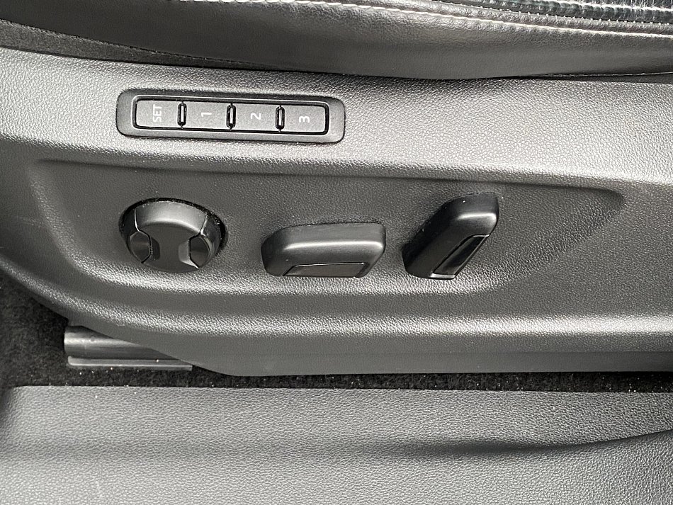 Škoda Kodiaq 2.0 TDi Style 4x4, 7míst