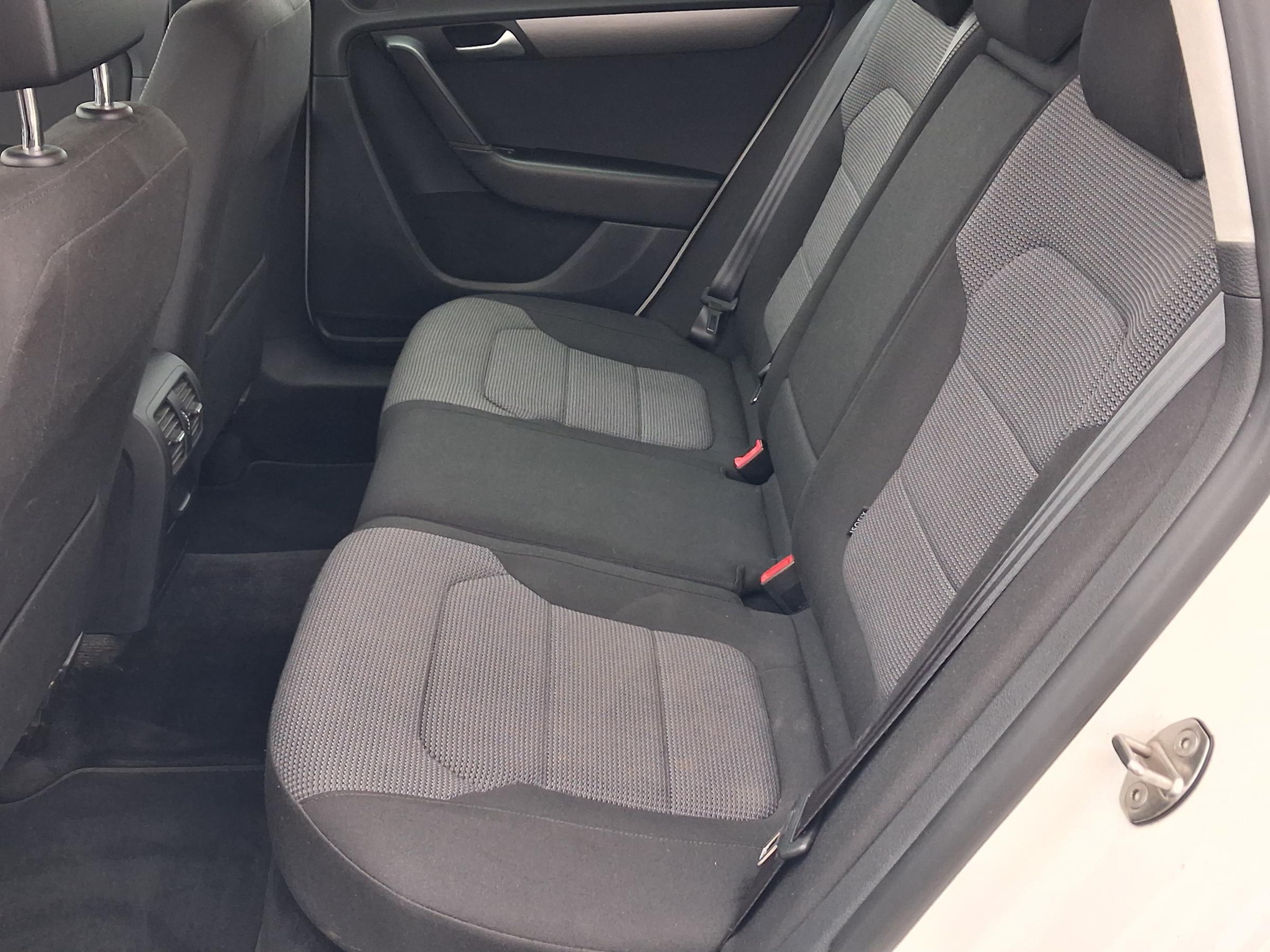 Volkswagen Passat, 2012 - pohled č. 10