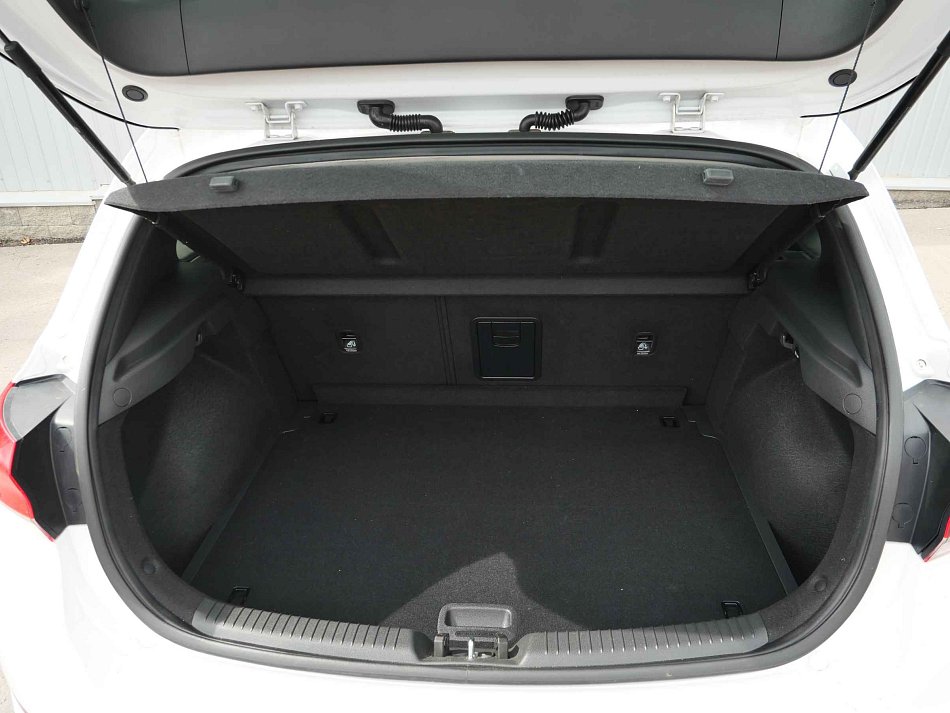 Hyundai I30 1.5 DPi Family